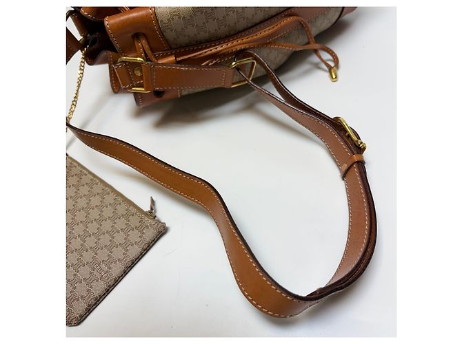 Céline Macadam Schultertasche mit Kordelzug Beige (Grad enthält Beutel) - Ansicht 13