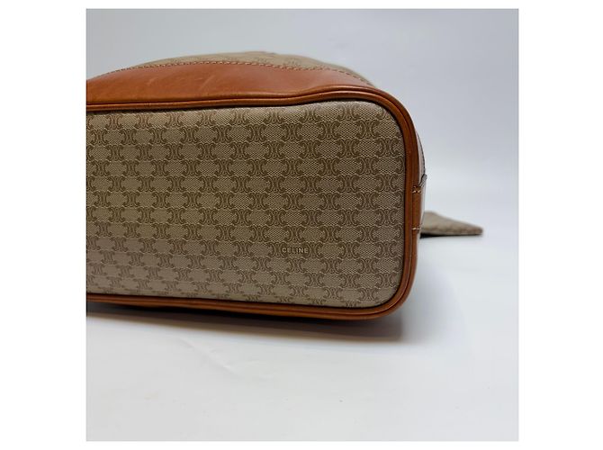 Céline Macadam Schultertasche mit Kordelzug Beige (Grad enthält Beutel) - Ansicht 17