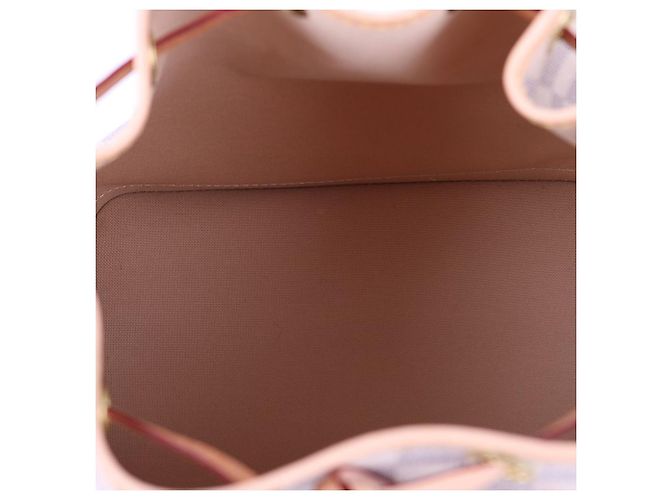 Louis Vuitton Borsa a tracolla Noé BB Bucket - vista 12