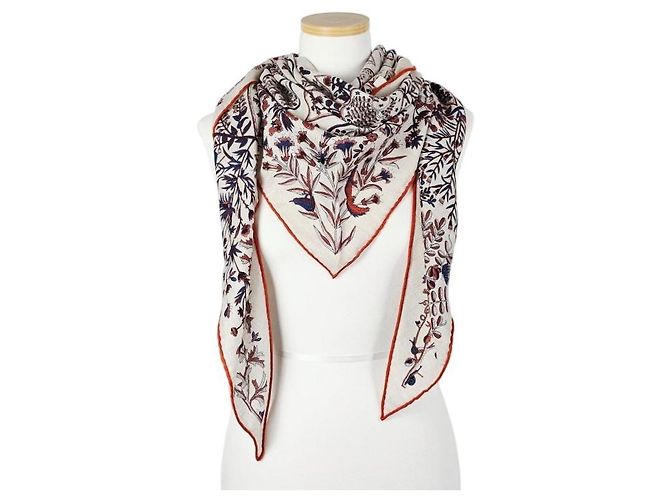 Hermès Sciarpa triangolare in cashmere e seta da donna - vista 10
