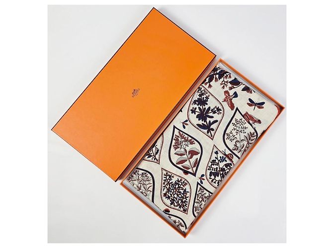 Hermès Sciarpa triangolare in cashmere e seta da donna - vista 12