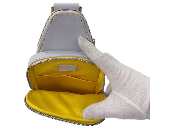 Louis Vuitton Borsa a tracolla slingback Avenue Monogram in pelle Grey Yellow - vista 10