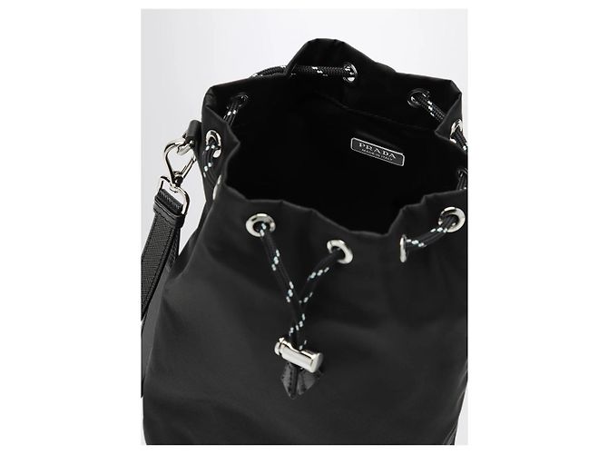 Prada Pouch Drawstring in Re-Nylon - vista 5