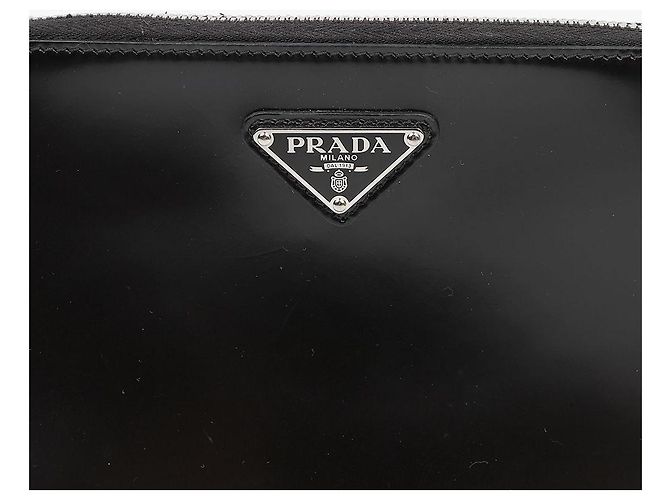 Prada Borsa a tracolla in pelle spazzolata con logo Triangle Nera - vista 2