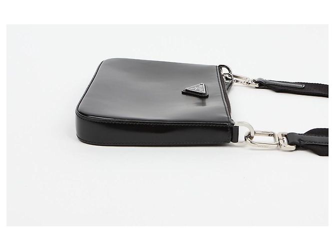 Prada Borsa a tracolla in pelle spazzolata con logo Triangle Nera - vista 5