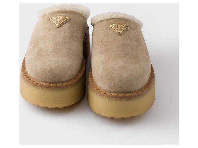 Prada Wildleder Mules Beige - Ansicht 10