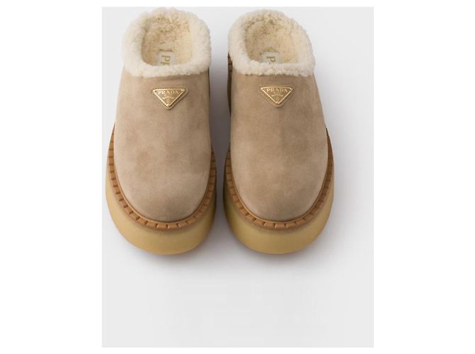 Prada Wildleder Mules Beige - Ansicht 11