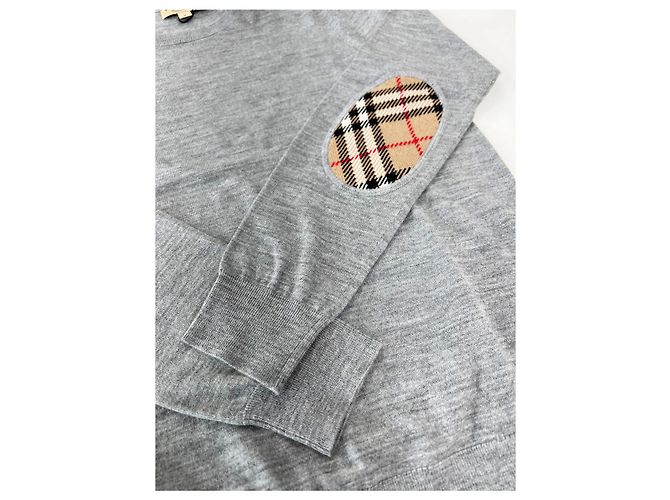 Burberry Damen Strickpullover aus Wolle mit Karomuster und Patches - Ansicht 13