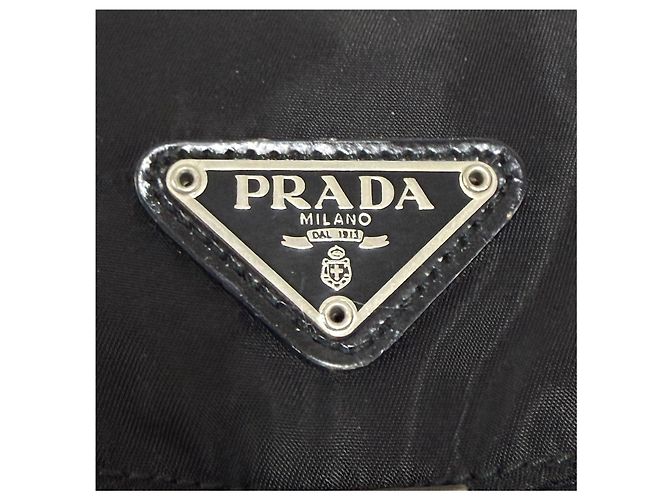 Prada Nylon Triangle Logo Backpack Small Black - vista 7