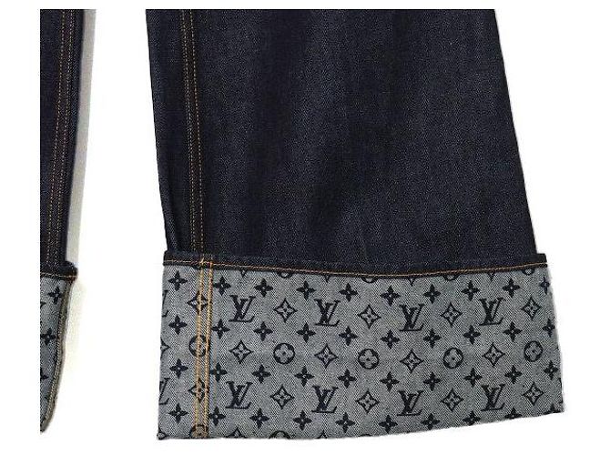 Louis Vuitton Vaqueros flare de denim con monograma y dobladillo curvo para mujer - vista 3
