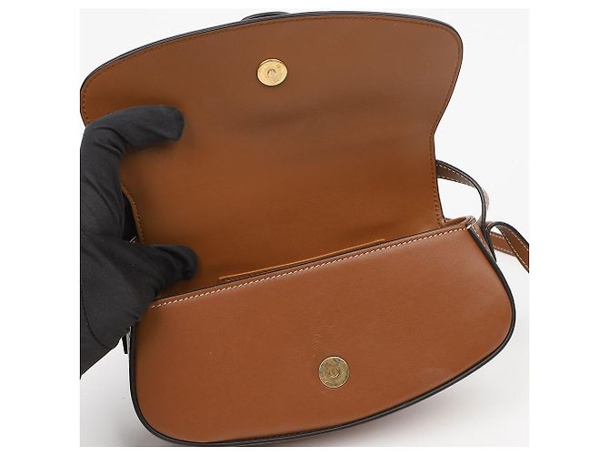 Céline Clutch con correa de piel de becerro lisa Tan - vista 8