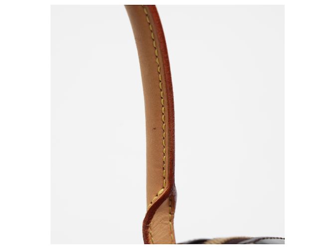 Louis Vuitton Bolso Tote Monogram Vernis Amarante - vista 16
