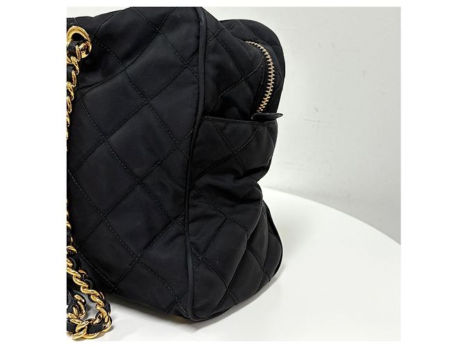 Prada Sac à épaule matelassé à chaîne avec logo Triangle Noir - vue 8