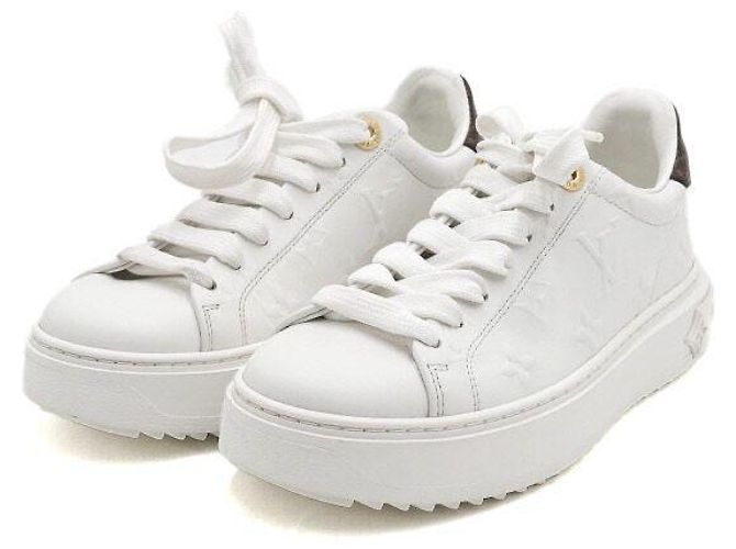 Louis Vuitton Sneakers Timeout da donna in pelle bianca monogram - vista 3