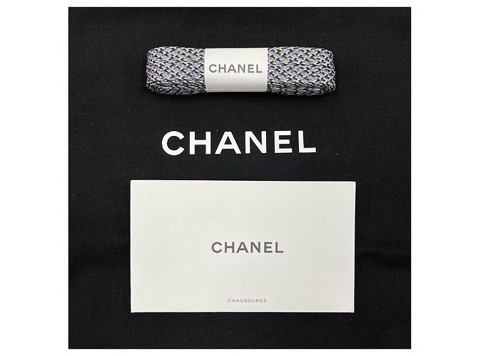 Sneakers Chanel in tweed e camoscio marrone - vista 10