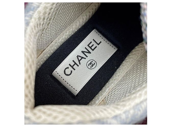 Sneakers Chanel in tweed e camoscio marrone - vista 9