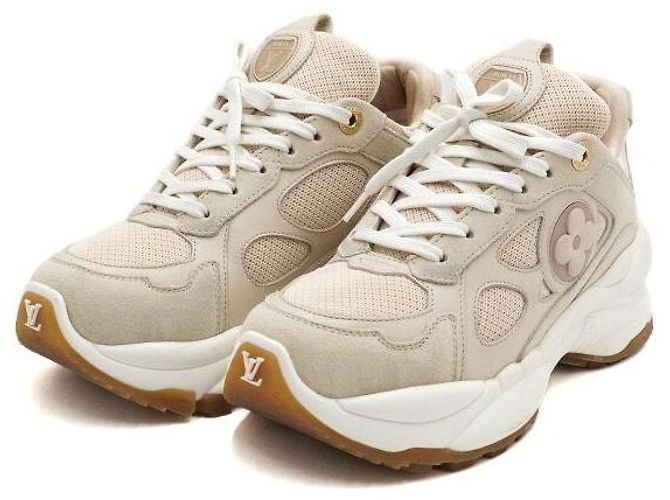 Louis Vuitton Sneakers Run Monogram Donna Beige - vista 3