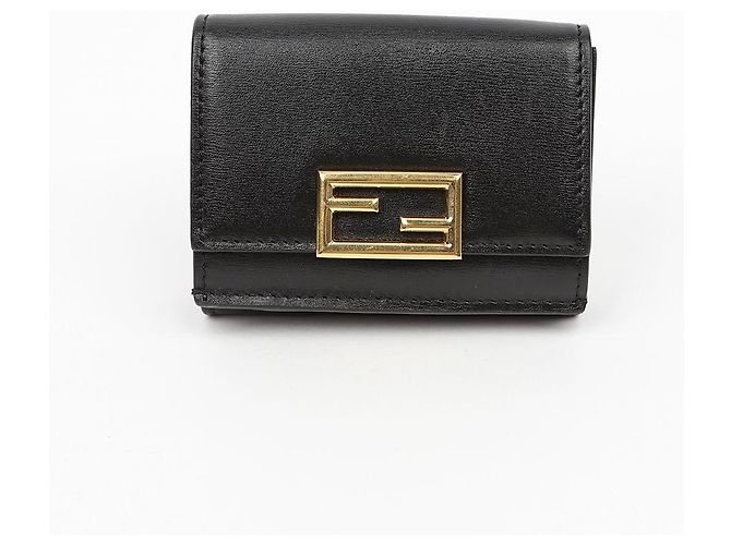 Fendi Cartera Baguette Micro Trifold Negra - vista 2