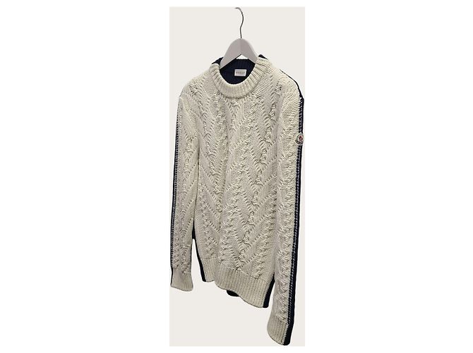 Moncler Navy Ivory Zweifarbiger Zopfstrickpullover mit Badge-Logo - Ansicht 2