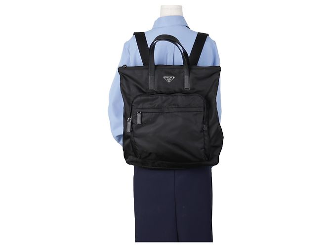 Prada Borsa Tote in Nylon e Pelle Saffiano Nera - vista 22