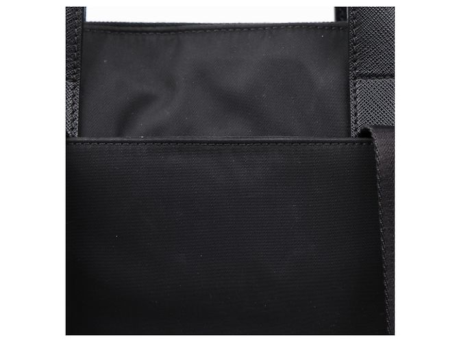 Prada Borsa Tote in Nylon e Pelle Saffiano Nera - vista 9