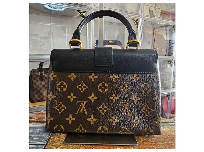 Louis Vuitton Rocky BB Nero Pelle - vista 3