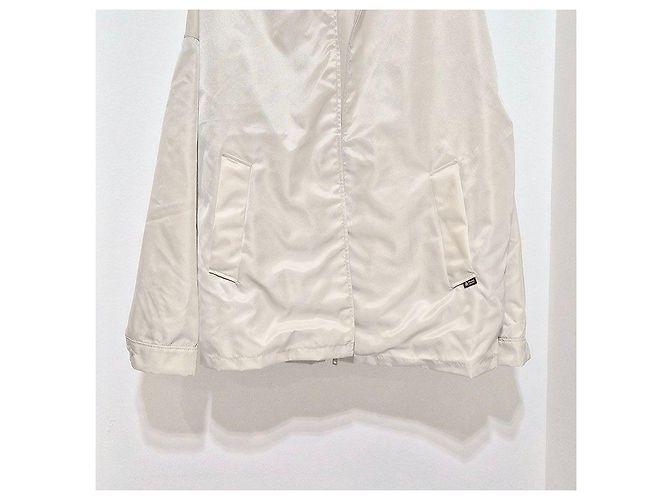 Prada Re-Nylon Jacke Beige - Ansicht 5