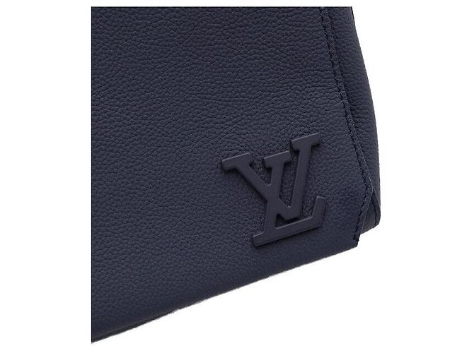 Louis Vuitton Borsa a tracolla Aero Messenger - vista 10