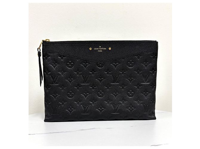 Louis Vuitton Pochette Monogram Nero - vista 3