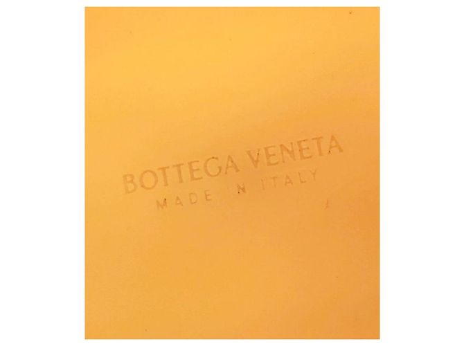 Bottega Veneta Sac à épaule Punch en caoutchouc mat jaune - Ansicht 9