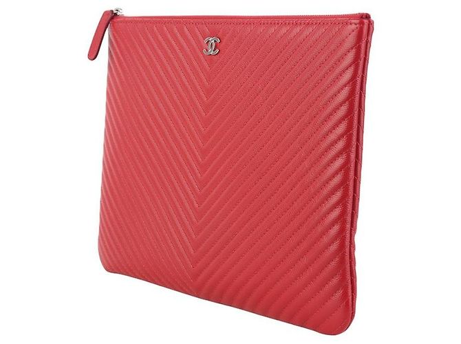 Chanel Clutch Caviar Chevron New Medium - vista 2