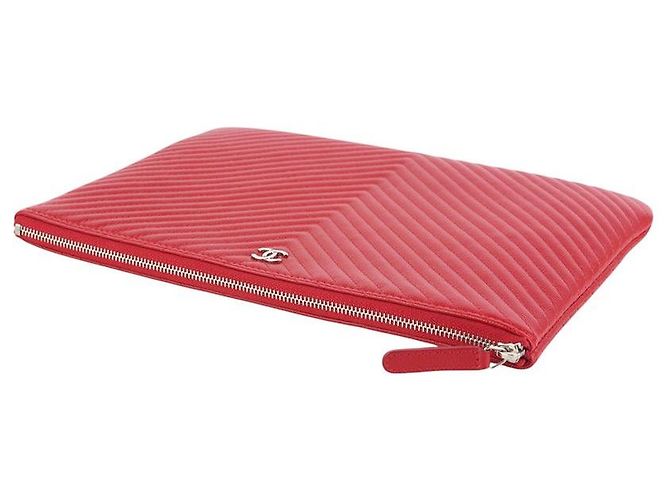 Chanel Clutch Caviar Chevron New Medium - vista 4