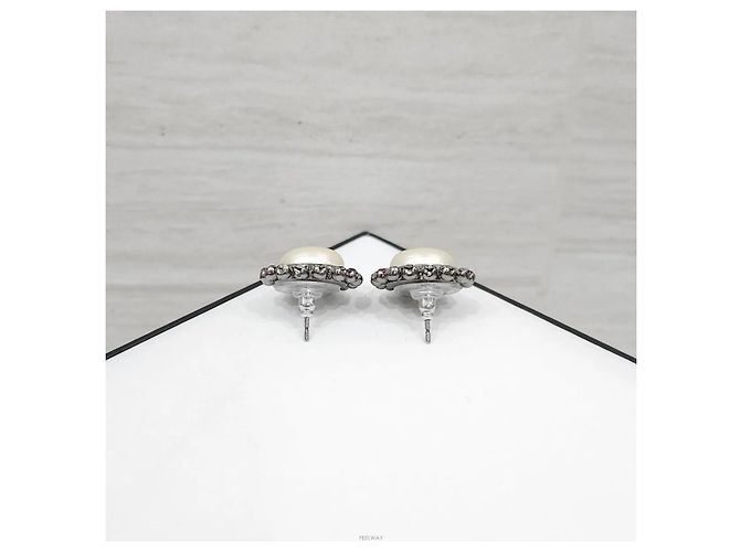 Chanel Neue Pearl Cubic Circle Ohrringe - Ansicht 3