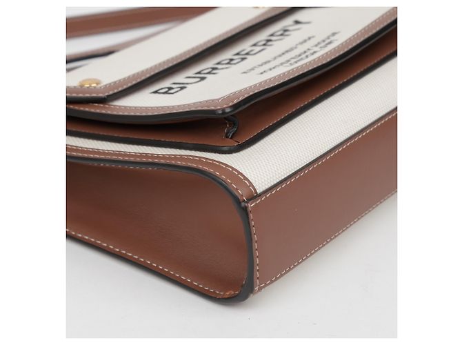 Burberry Mini-Canvas-Ledertote aus zwei Farben - Ansicht 9