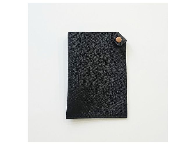 Hermès Tarmac Passport Holder Case - view 3