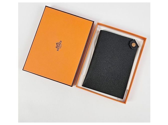 Hermès Tarmac Passport Holder Case - view 7