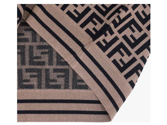 Fendi Prenda de punto de manga corta en jacquard monograma - vista 8