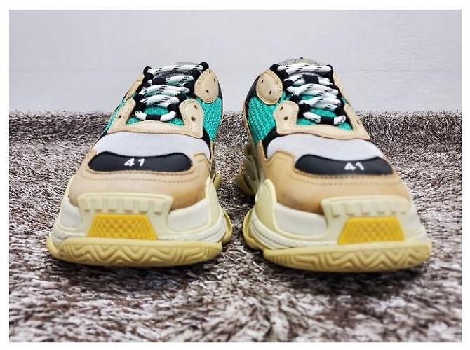 Sneakers Balenciaga Triple S Trainer Multi Bread - vista 3