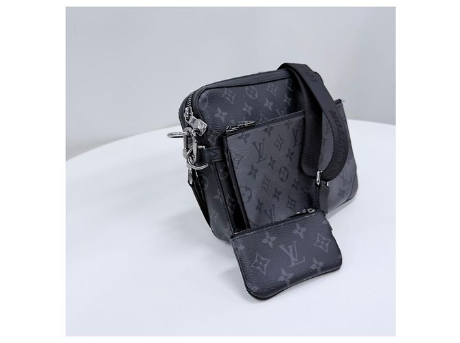 Louis Vuitton Borsa a tracolla Eclipse Trio Monogram Messenger - vista 2