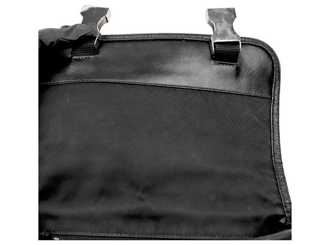 Prada Borsa a tracolla messenger in Re-Nylon nera - vista 11