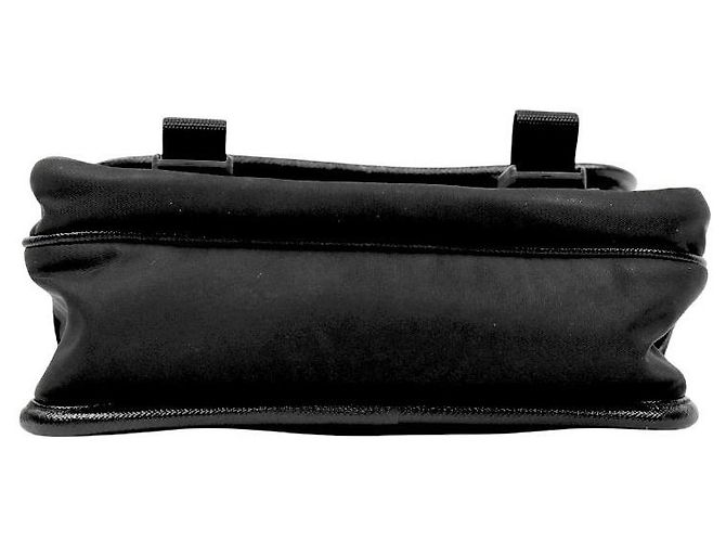 Prada Borsa a tracolla messenger in Re-Nylon nera - vista 4