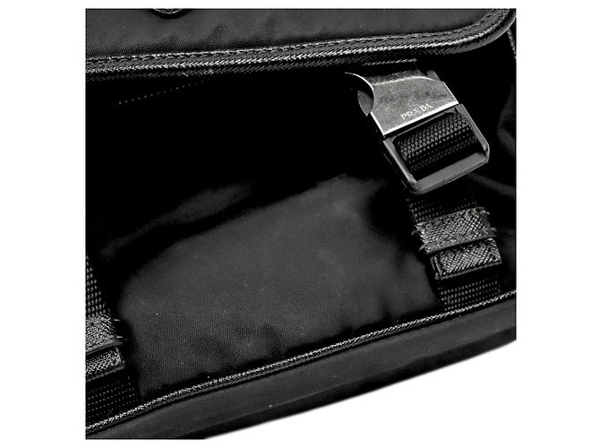 Prada Borsa a tracolla messenger in Re-Nylon nera - vista 7
