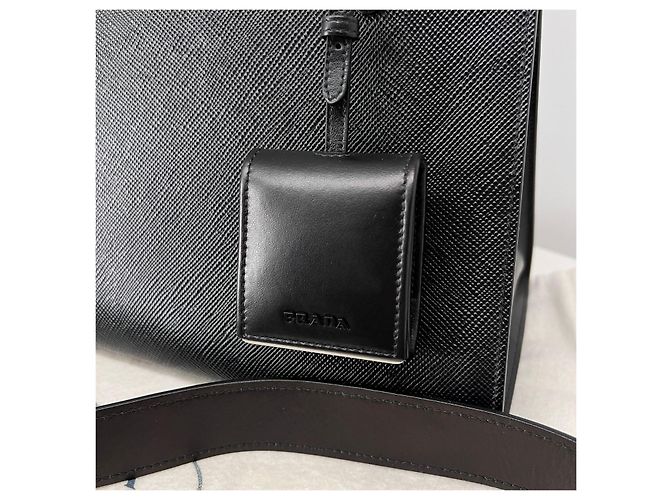 Prada Borsa a spalla Tote Monochrome in Saffiano Nera - vista 6