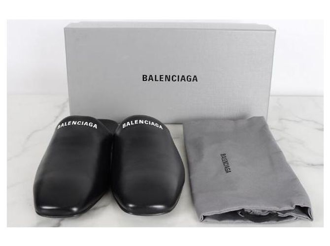 Balenciaga Leder-Mules mit Logo - Ansicht 2