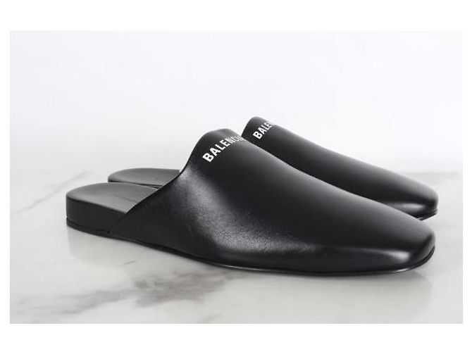 Balenciaga Leder-Mules mit Logo - Ansicht 4
