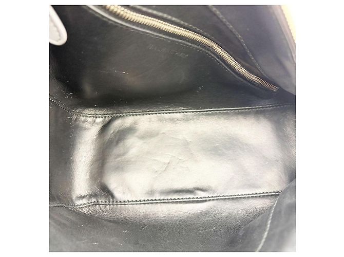 Balenciaga Borsa Duffle Small Triangle in vitello grigio - vista 7