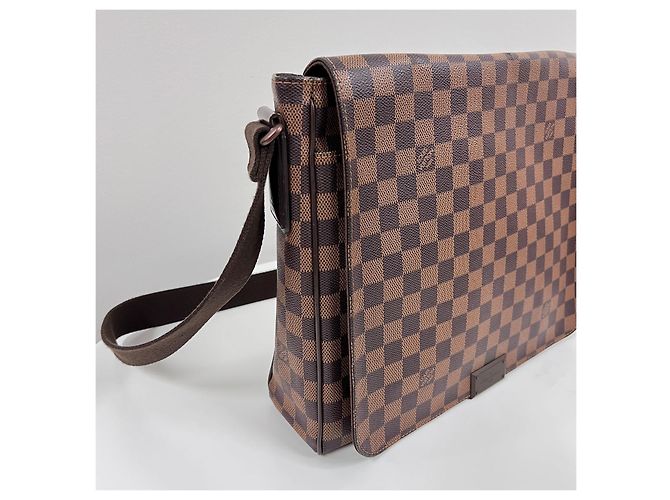 Louis Vuitton Borsa a tracolla Damier District Messenger MM - vista 12