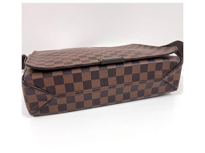Louis Vuitton Borsa a tracolla Damier District Messenger MM - vista 14