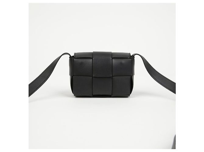 Bottega Veneta Borsa a tracolla Candy Cassette Intrecciato Mini Nera - vista 3