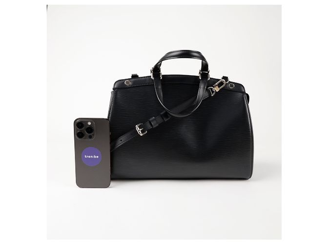 Louis Vuitton Borsa a spalla Brea MM in pelle Epi nera - vista 10